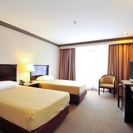Hotel Mimosa Malacca Extérieur photo