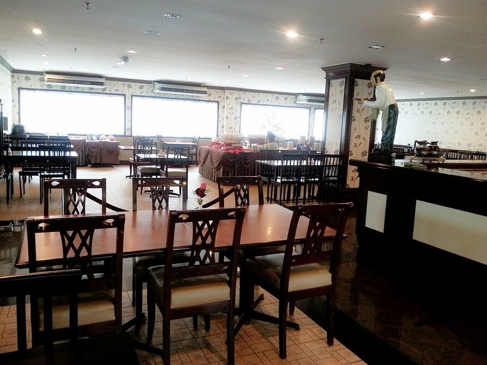 Hotel Mimosa Malacca Extérieur photo