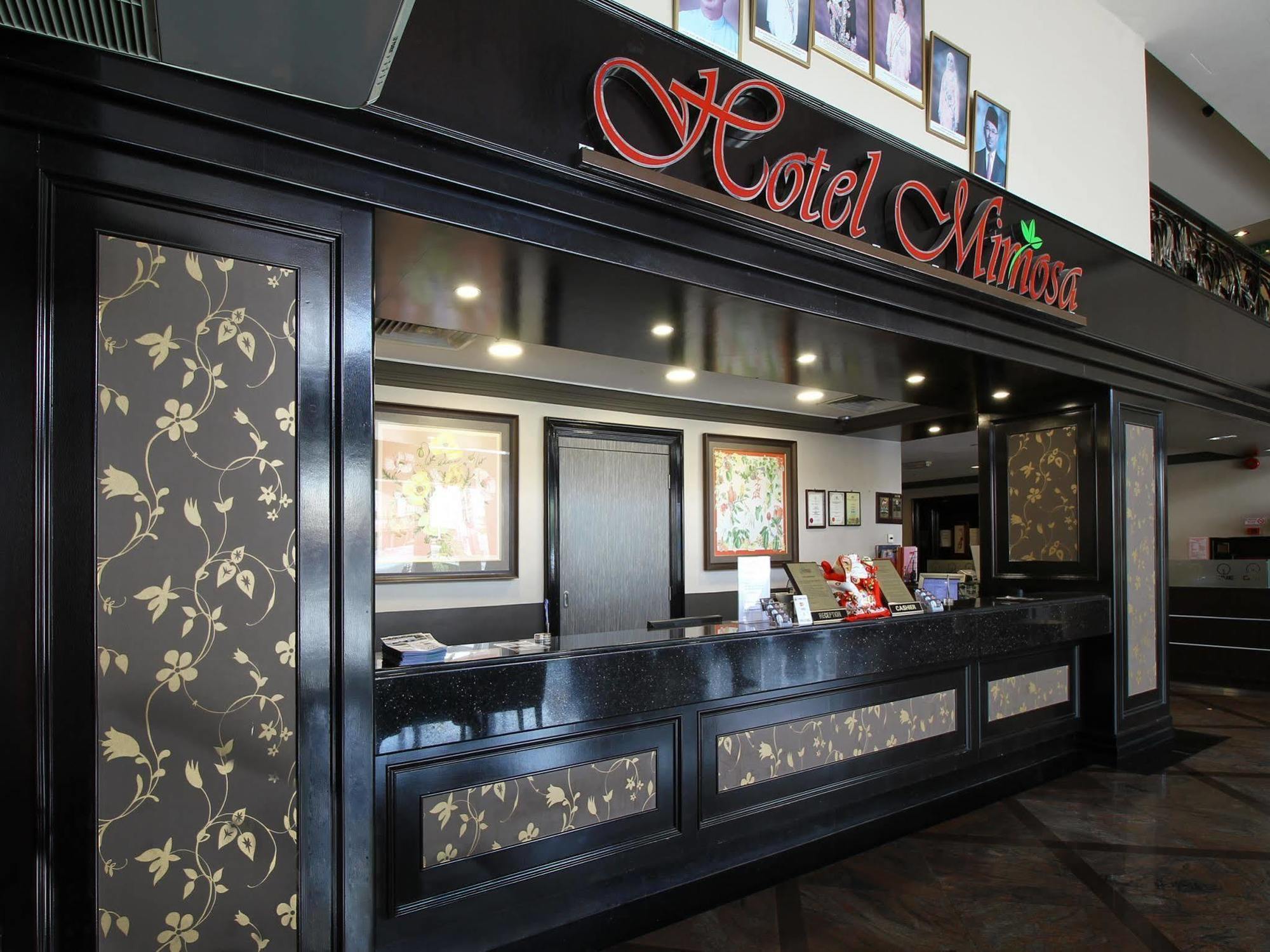 Hotel Mimosa Malacca Extérieur photo