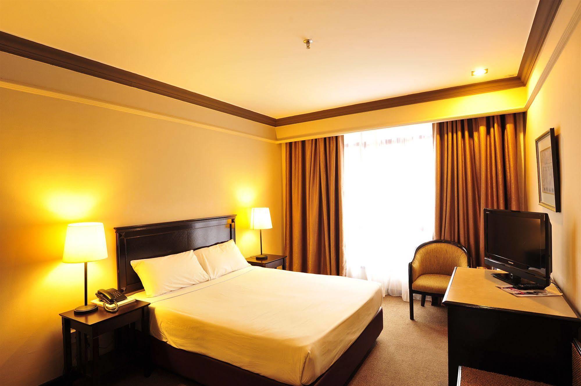Hotel Mimosa Malacca Extérieur photo